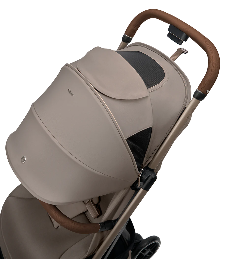 Maxi Cosi Oxford Cabin With Raincover - Oak Truffle