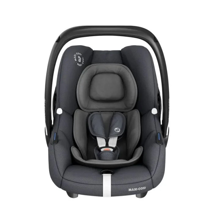 Maxi Cosi Cabriofix I-Size Car Seat and Isofix Base