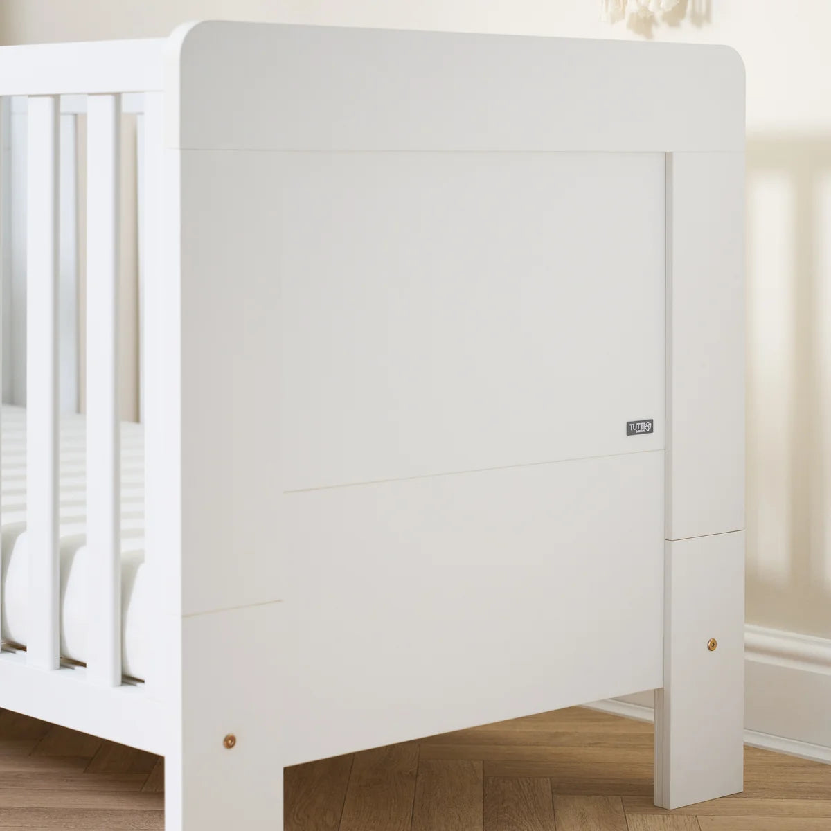 Tutti Bambini Alba Mini Cot Bed -White