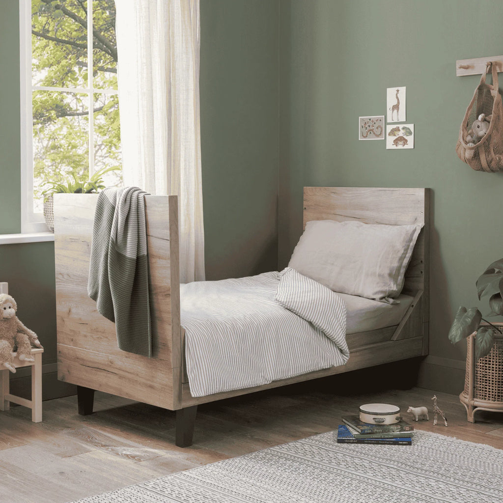 Tutti Bambini Como Cot Bed - Distressed Oak / Slate Grey