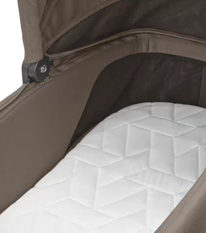 Maxi-Cosi Oxford+ 9 Piece Complete 360 Travel System Bundle - Oak Truffle
