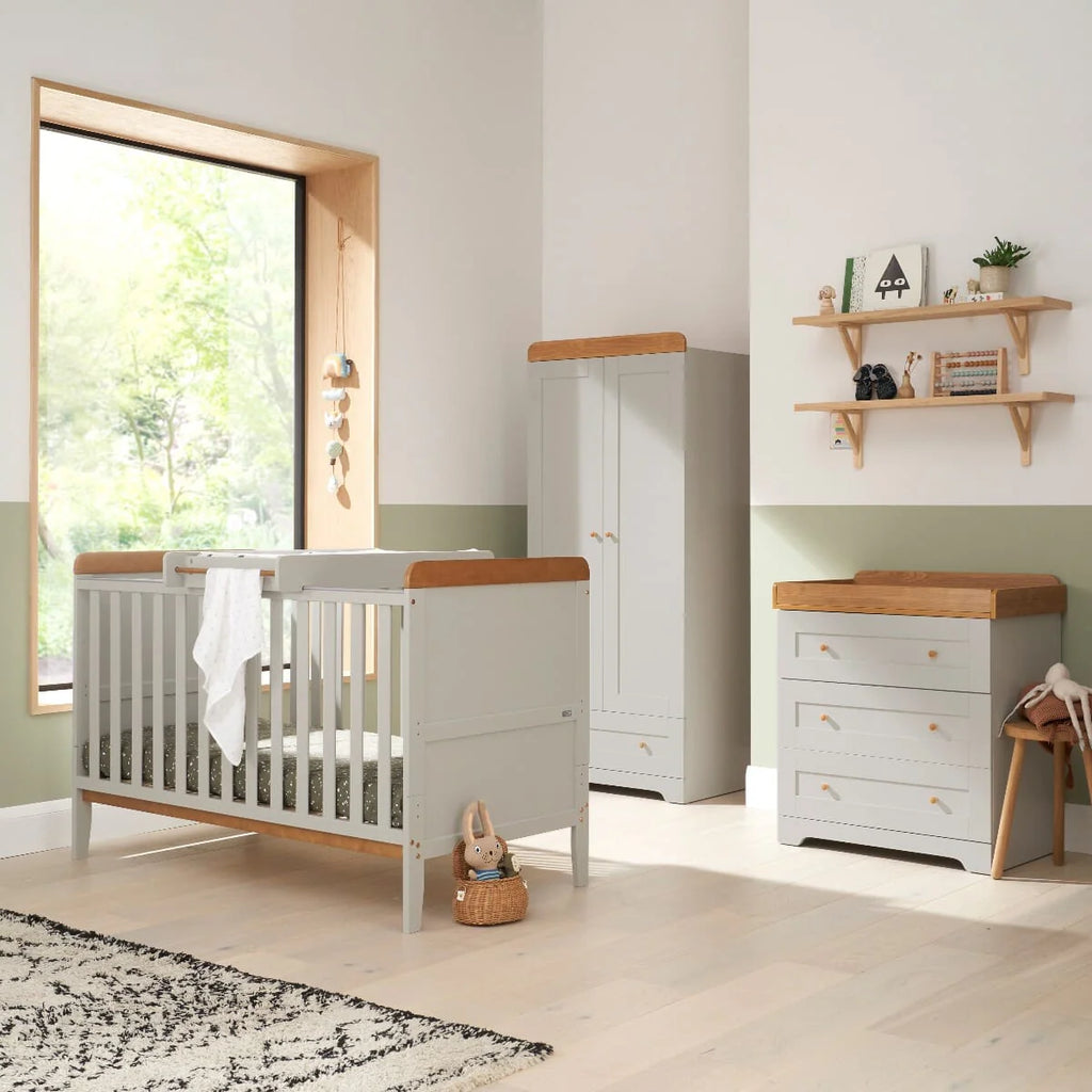 Tutti Bambini Rio Collection - Cot Bed with Cot Top Changer