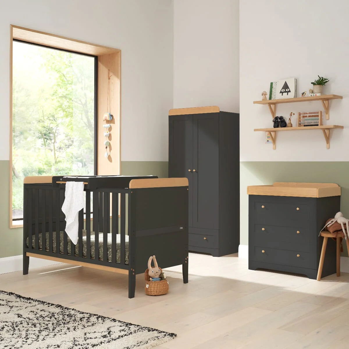 Tutti Bambini Rio Collection - Cot Bed with Cot Top Changer
