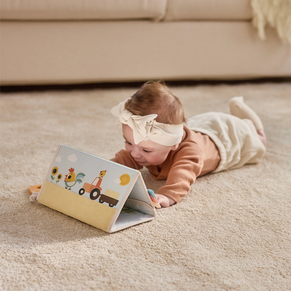 Tiny Love Farmers Funday 2-in-1 Sensory Tummy Time Toy