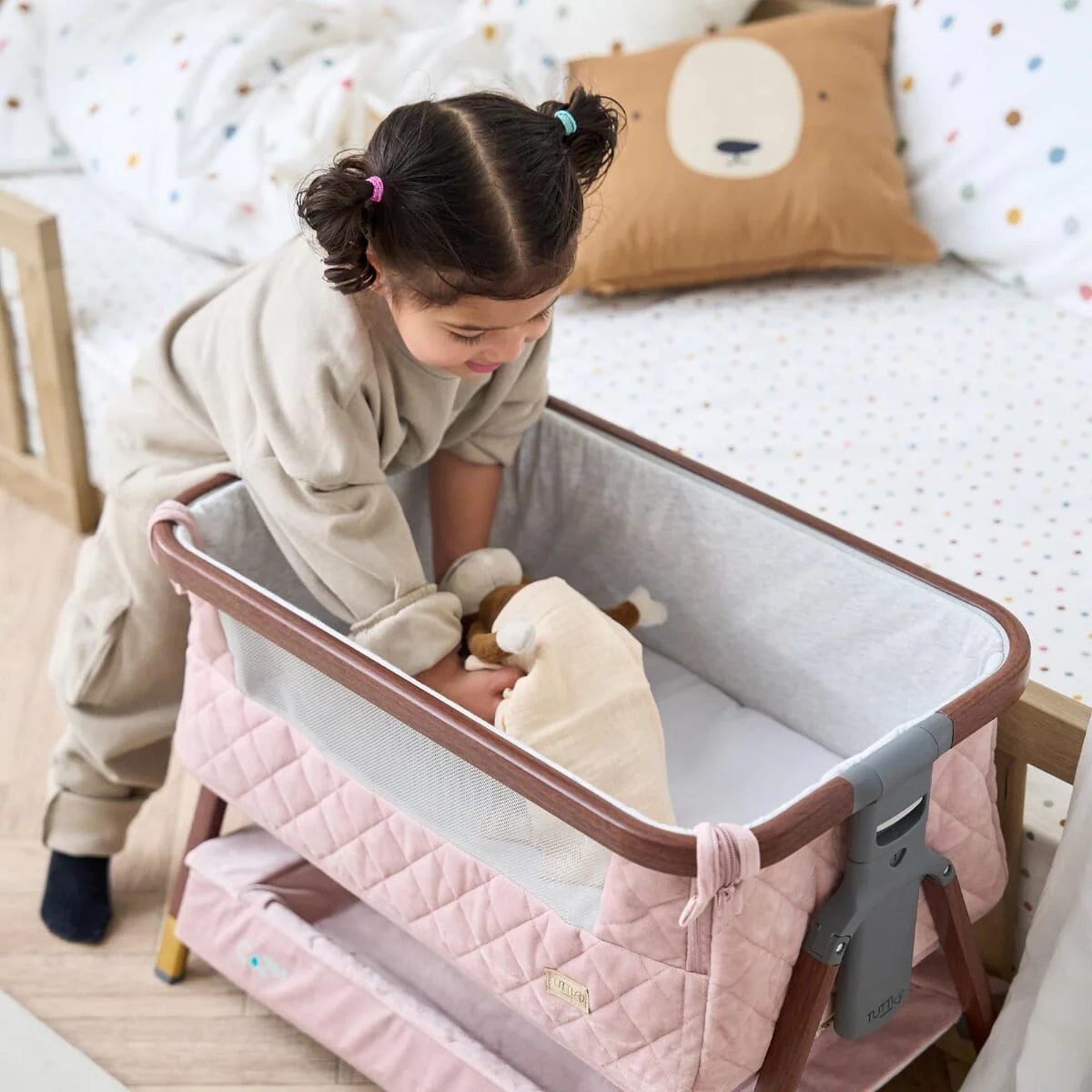 Tutti Bambini CoZee Luxe Mini Me Crib - Walnut & Blush