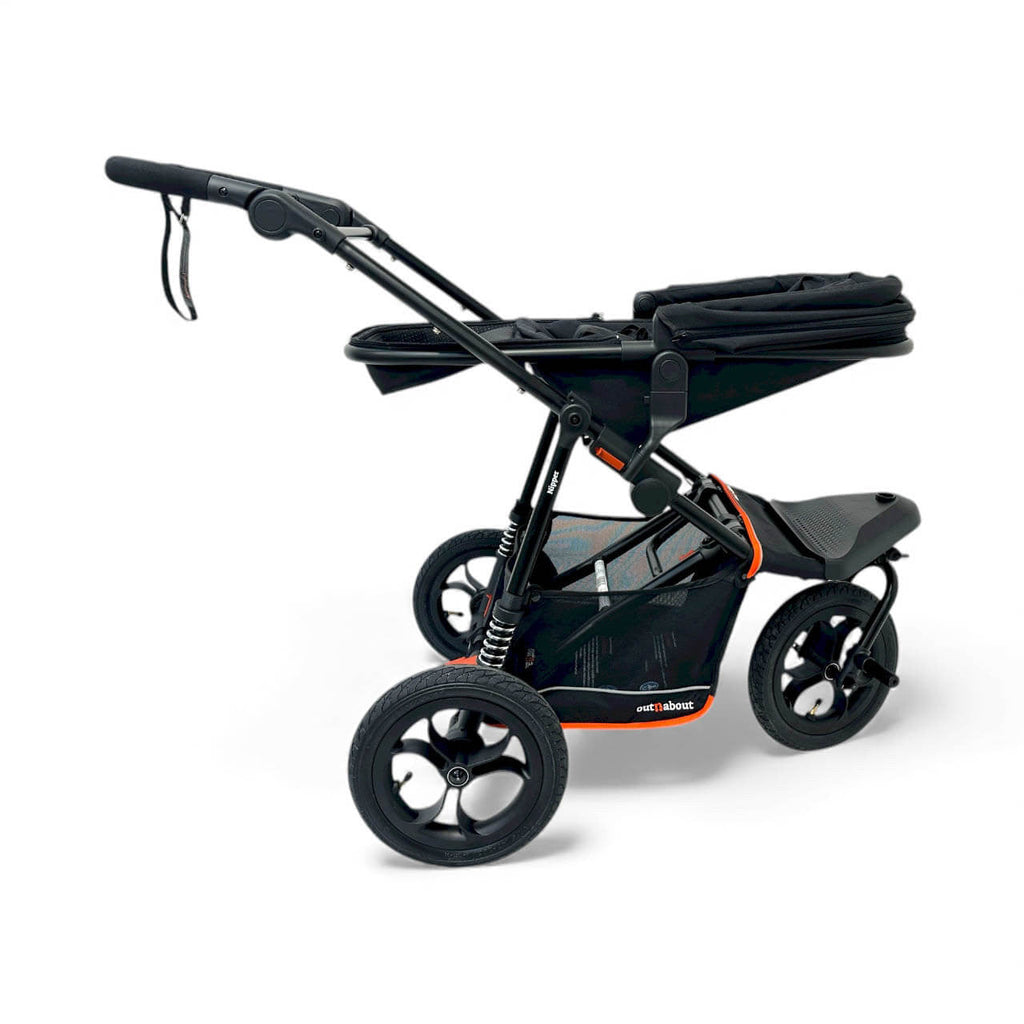 Outnabout V6 Switch carrycot parent facing