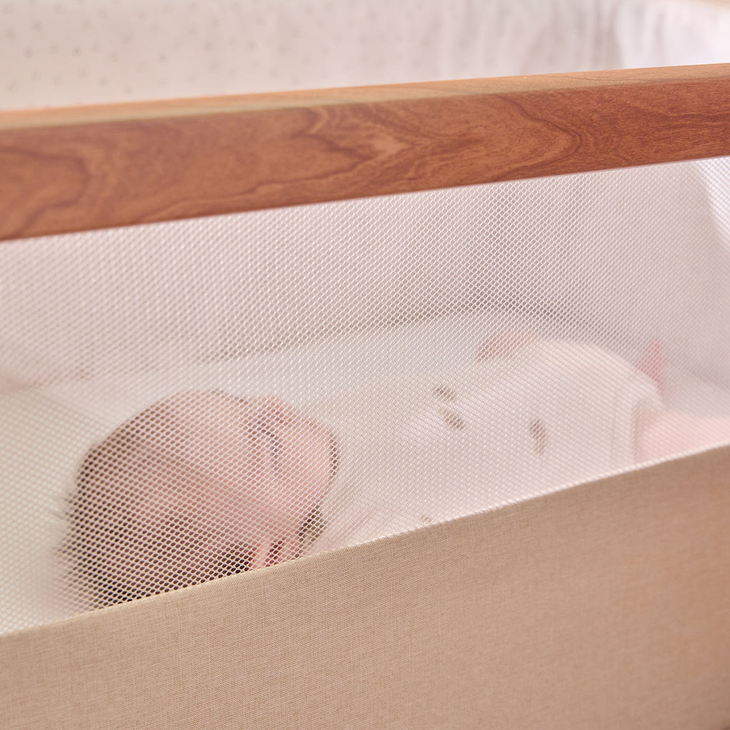 Tutti Bambini CoZee Bedside Crib - Scandinavian walnut / Ecru
